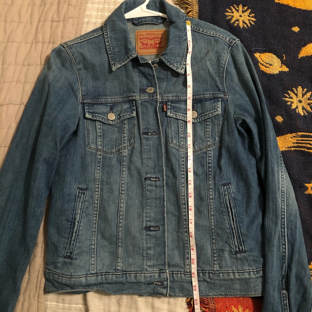 Levi’s Strauss Classic Denim Jacket